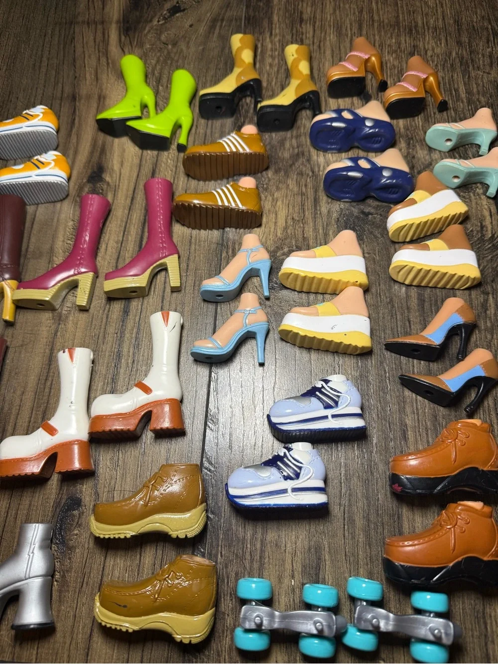 Vintage 2000's Y2K MGA Bratz Doll Shoes Accessory Lot Bundle 44 Items 22 Pairs